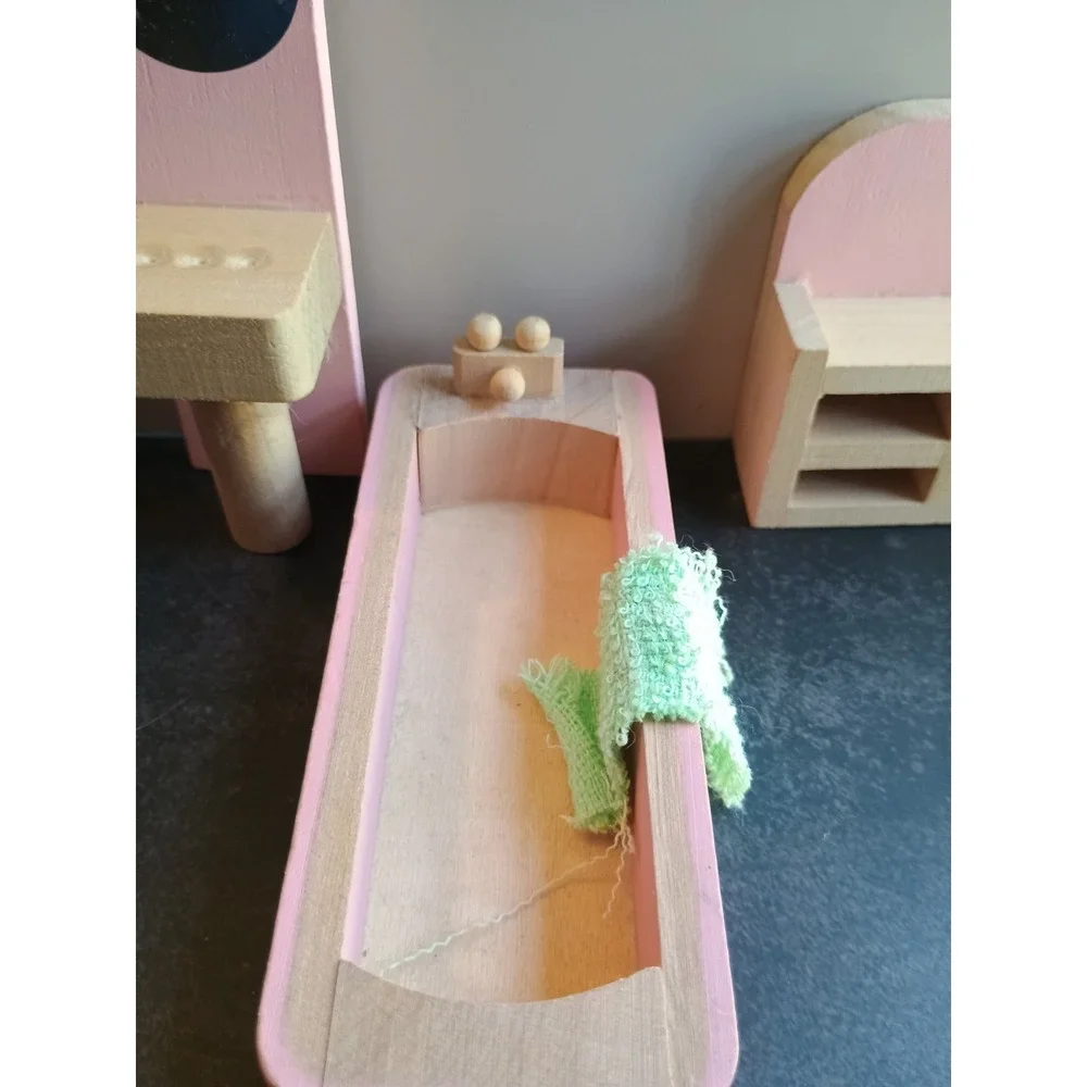Wooden Kitchen Bathroom Dollhouse Furniture, Pink & White 5 Pieces